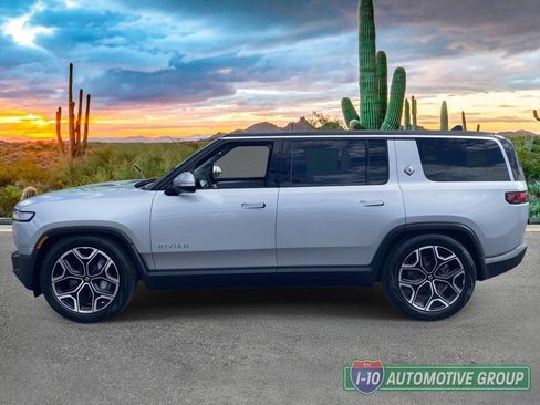 Used 2024 Rivian R1S Adventure AWD/4WD image 6