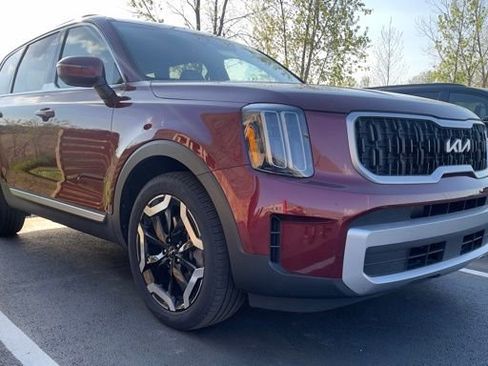Certified 2023 Kia Telluride EX FWD image 4