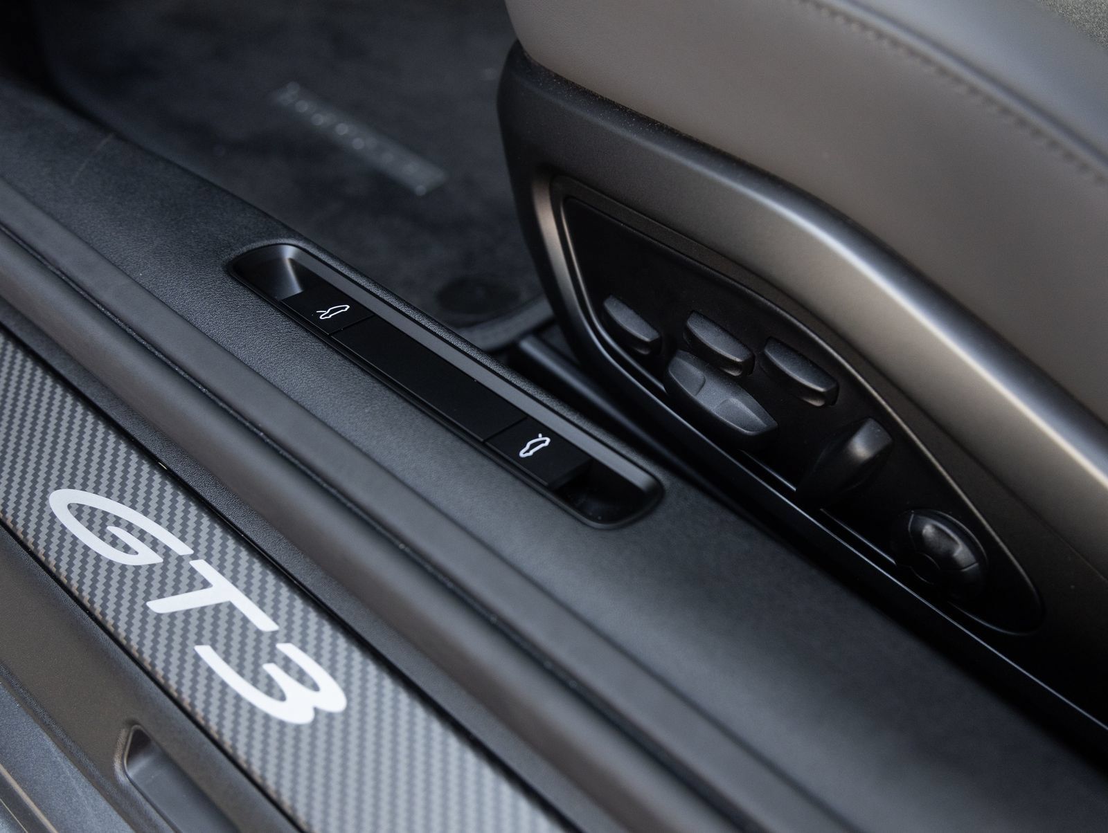 Certified 2026 Porsche 911 GT3 RWD image 22