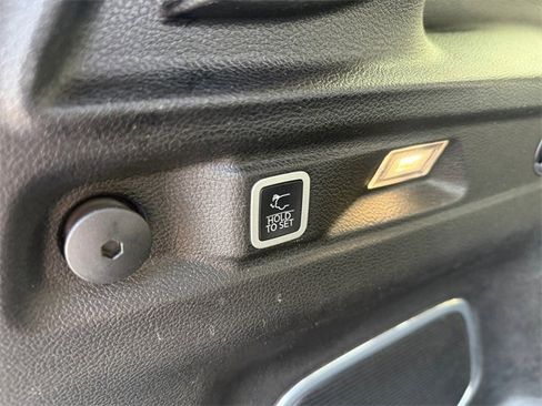 Used 2021 Jeep Grand Cherokee L Limited w/ Trailer Tow Package image 10