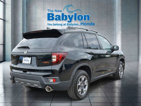 Used 2023 Honda Passport TrailSport image 4