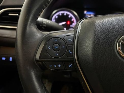 Used 2018 Toyota Camry SE w/ Moonroof Package FWD image 42