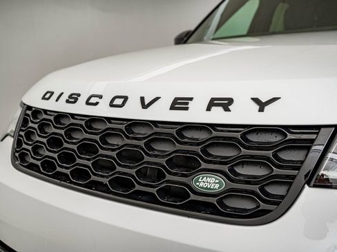 New 2026 Land Rover Discovery Dynamic SE image 3