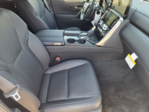 New 2025 Lexus LX 700h Luxury w/ Appearance Package image 11