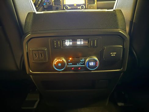 Used 2019 Ford Expedition Max Limited RWD image 22