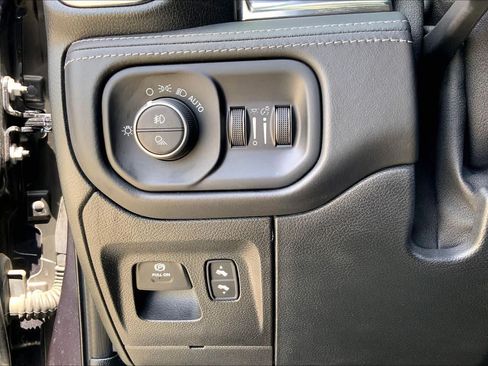 Used 2020 RAM 1500 Limited AWD/4WD image 33