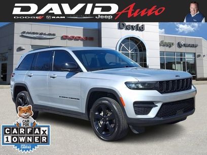 Used 2023 Jeep Grand Cherokee Altitude