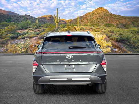 Used 2026 Hyundai Kona SEL Premium FWD image 5
