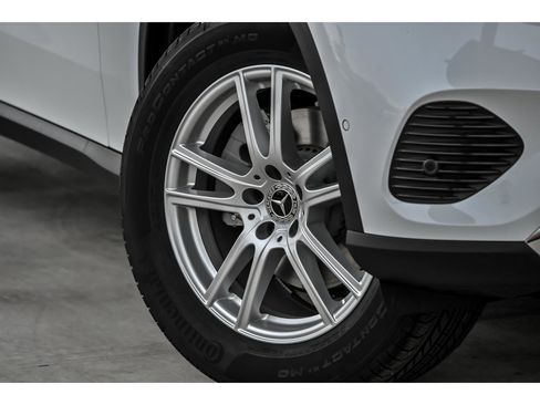 New 2026 Mercedes-Benz GLC 300 4MATIC image 3