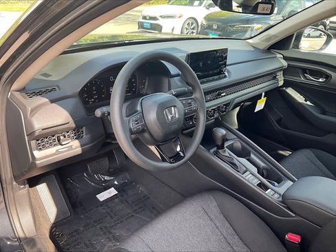 New 2025 Honda Accord SE image 9