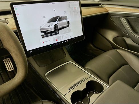 Used 2022 Tesla Model 3 Performance image 25