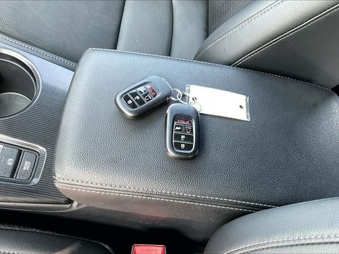 Used 2022 Honda Civic Sport Touring image 10