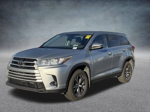 Used 2019 Toyota Highlander LE image 7