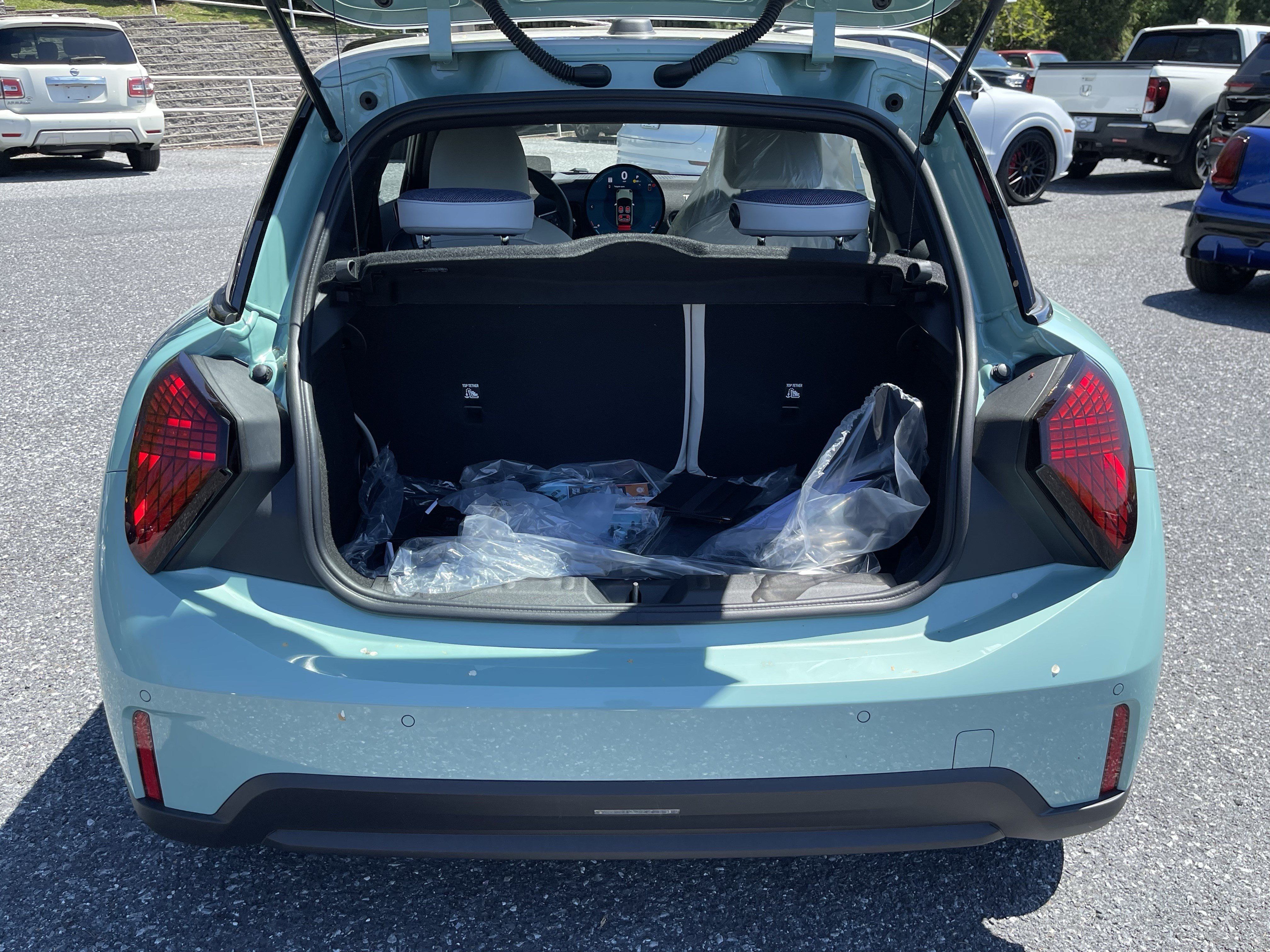 Used 2026 MINI Cooper S FWD image 8