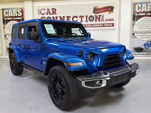 Used 2021 Jeep Wrangler Unlimited Sahara w/ Safety Group image 2