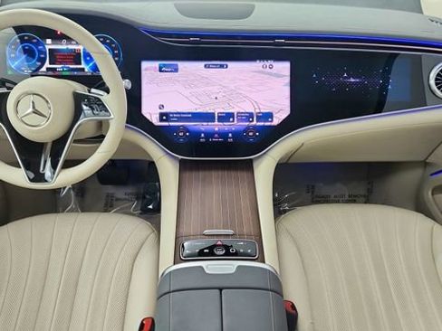 Used 2023 Mercedes-Benz EQS 580 4MATIC SUV w/ Acoustic Comfort Package image 86