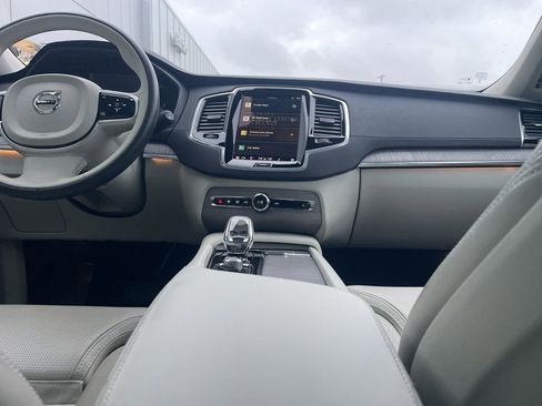 Certified 2024 Volvo XC90 B6 Ultimate image 26