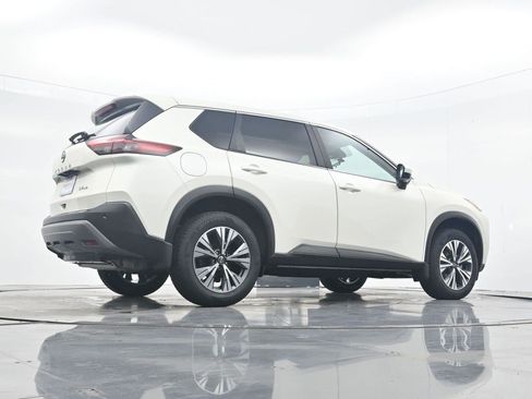 Used 2023 Nissan Rogue SV AWD/4WD image 30