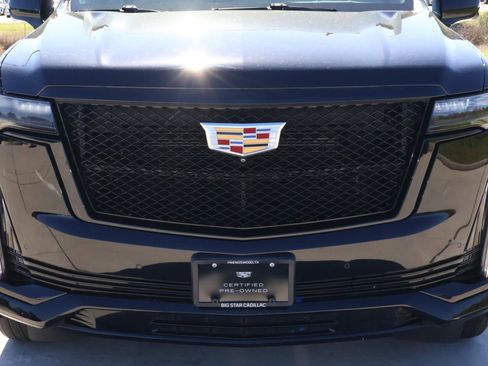 Used 2022 Cadillac Escalade Sport Platinum image 8