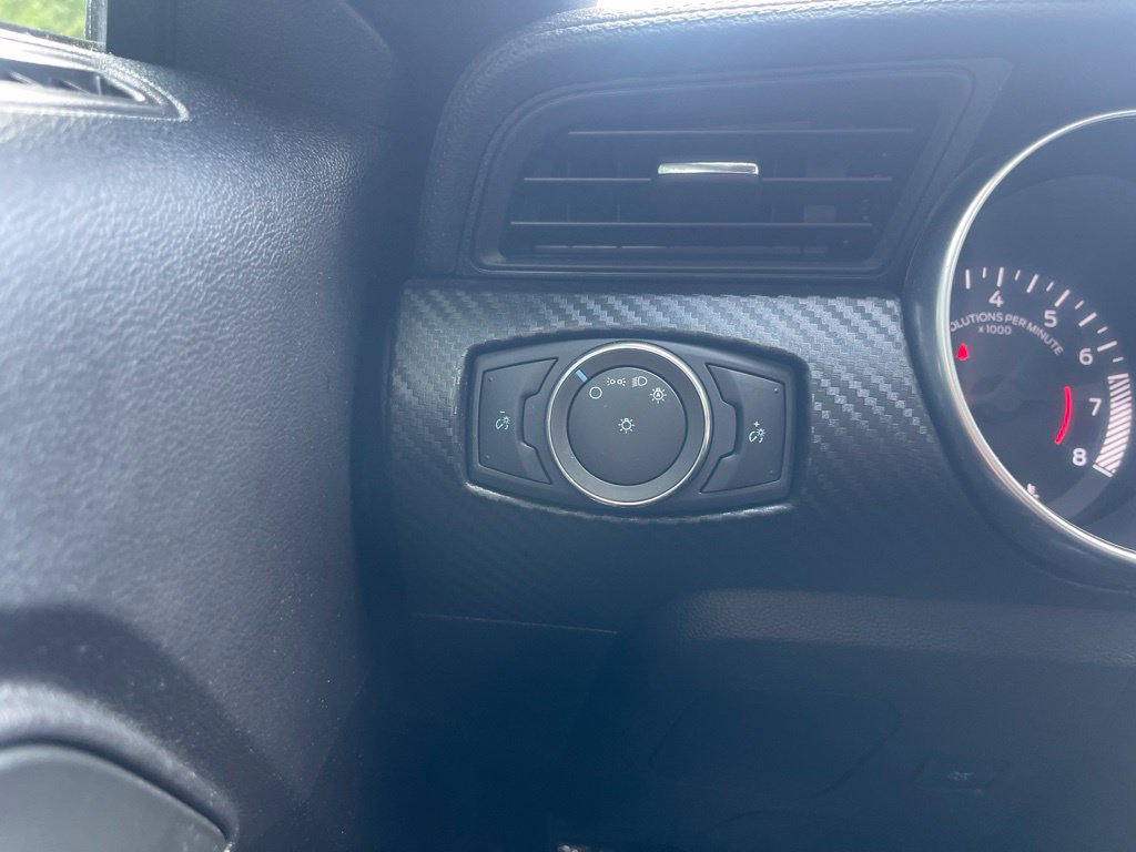 Used 2020 Ford Mustang Coupe RWD image 25