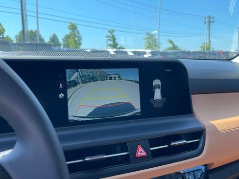 New 2026 Kia Seltos EX FWD image 16