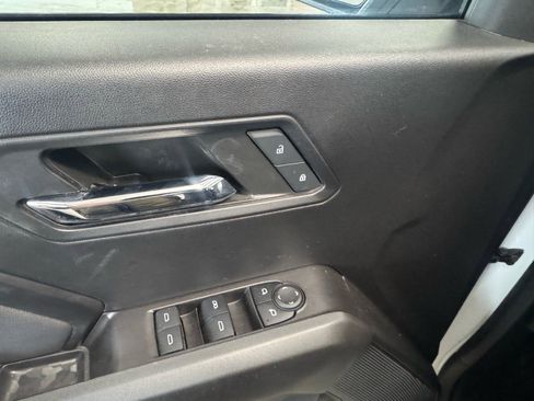 Used 2024 Chevrolet Colorado LT w/ LT Convenience Package II image 15