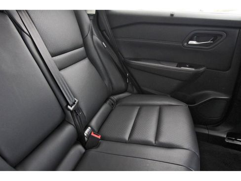 Certified 2025 Nissan Rogue SV w/ SV Premium Package image 15