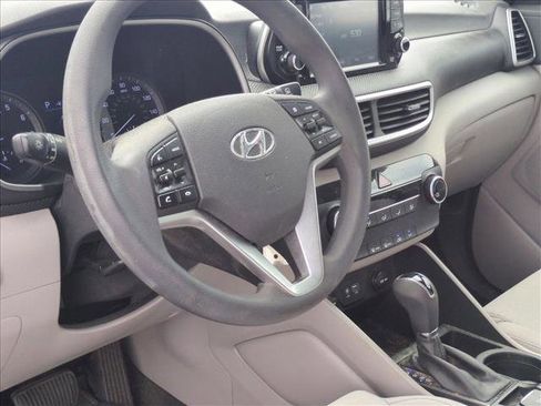Used 2020 Hyundai Tucson SE image 9