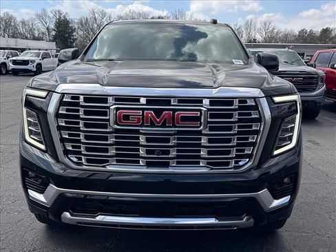 New 2026 GMC Yukon XL Denali w/ Sun & Power Step Package image 4