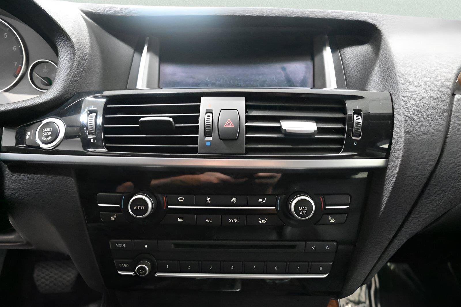 Used 2016 BMW X3 xDrive28i AWD/4WD image 24