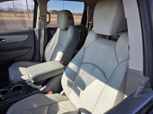 Used 2015 Chevrolet Traverse LT AWD/4WD image 15