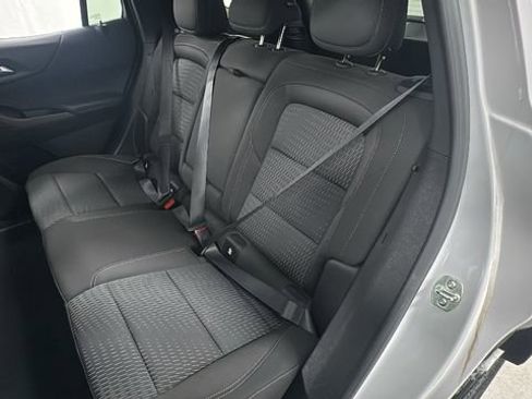 Used 2025 Chevrolet Equinox LT image 12