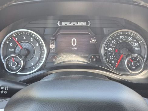 Used 2025 RAM 1500 Laramie AWD/4WD image 10