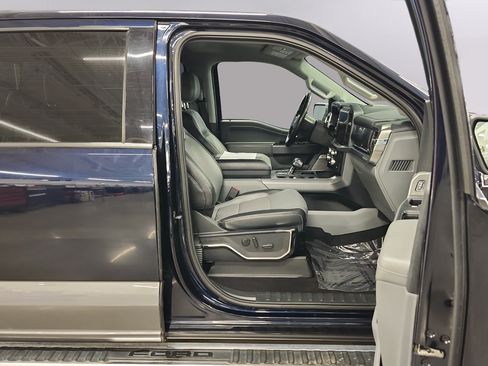 Certified 2023 Ford F150 Lariat w/ Trailer Tow Package AWD/4WD image 23