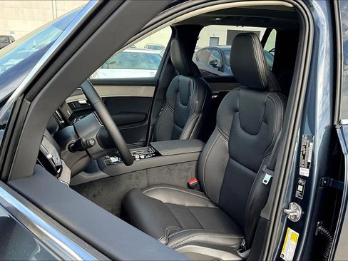 New 2026 Volvo XC90 B6 Ultra w/ Protection Package Premier image 22