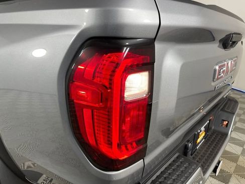 New 2026 GMC Canyon Denali image 17