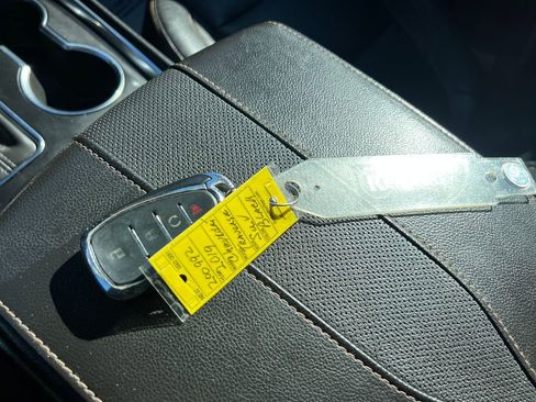 Used 2019 Chevrolet Traverse Premier w/ LPO, Blackout Package image 27