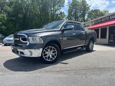 Used 2017 RAM 1500 Limited AWD/4WD image 2