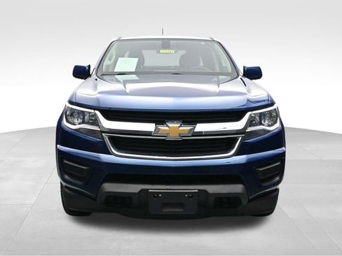 Used 2019 Chevrolet Colorado W/T w/ WT Convenience Package AWD/4WD image 2