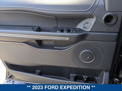 Used 2023 Ford Expedition Max XLT image 10