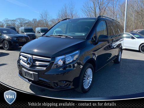 Certified 2023 Mercedes-Benz Metris Passenger image 4