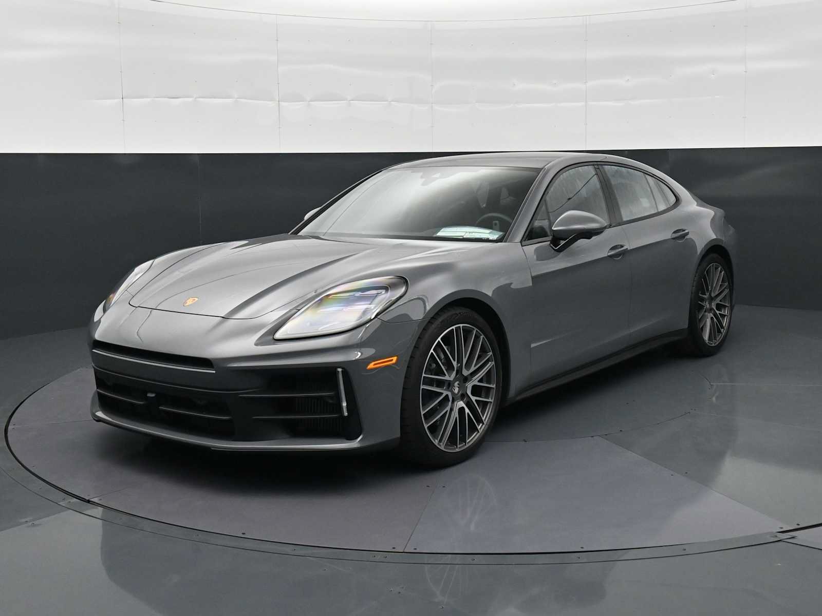 New 2026 Porsche Panamera RWD image 1