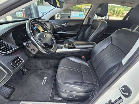 Used 2015 Kia K900 Premium RWD image 4