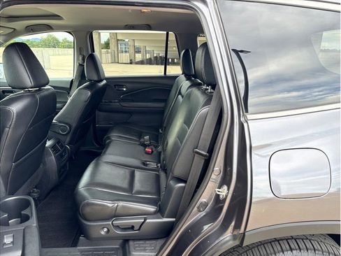 Used 2017 Honda Pilot EX-L image 11