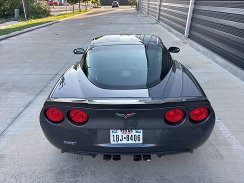 Used 2009 Chevrolet Corvette ZR1 w/ Preferred Equipment Group RWD image 8