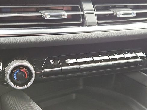 New 2026 Chevrolet Equinox EV LT image 38