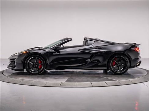 Used 2026 Chevrolet Corvette E-Ray AWD/4WD image 2
