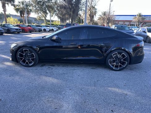 Used 2021 Tesla Model S Plaid image 3