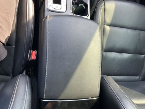 Used 2020 Kia Telluride S AWD/4WD image 30