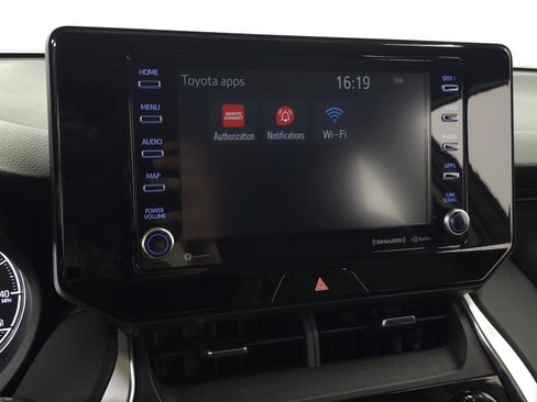 Used 2022 Toyota Venza LE AWD/4WD image 24